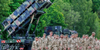Глава бундесвера предрек Германии опасность: он призвал жителей готовиться к обороне - Комсомольская Правда