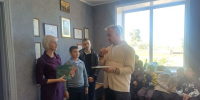 Школьники Курьинского района познакомились с процессом создания панно «Царица ваз» - АлтГТУ им. И.И. Ползунова