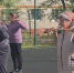 Зарядка для долголетия: благовещенские пенсионеры осваивают физкультуру на улице - gtrkamur.ru - ГТРК Амур