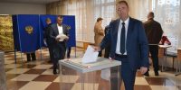 Глава Усть-Таркского района НСО проголосовал на выборах в Госдуму - Gorsite.Ru