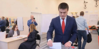 Губернатор Красноярского края Михаил Котюков проголосовал на выборах - Наш Красноярский край