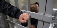 Суд отправил томича в колонию на 1,6 года за передачу персональных данных - Комсомольская Правда