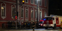 Пожар в расселенном доме на Васильевском острове тушили больше девяти часов - Комсомольская правда