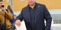 Виталий Хоценко принял участие в голосовании на выборах депутатов Государственной Думы и Законодательного Собрания Омской области - Газета Ваша звезда