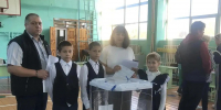 Многодетная семья из Балашова проголосовала на выборах: Голосуем за будущее страны! - Комсомольская правда