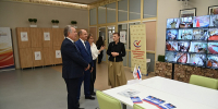 Председатель парламента Александр Романенко посетил Центр общественного наблюдения за выборами Алтайского края - Законодательное Собрание