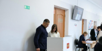 Губернатор Михаил Ведерников проголосовал на выборах - InformPskov.Ru