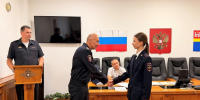 Молодым офицерам транспортной полиции в Калининграде вручили служебные удостоверения - KaliningradToday.Ru