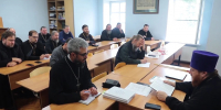 Священнослужители в Рязани сели за парты, чтобы повысить квалификацию - Комсомольская Правда