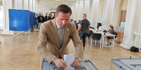 Министр спорта Татарстана проголосовал на избирательном участке в КНИТУ-КАИ - ИА Татар-информ