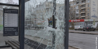 В Брянске одну остановку разбили дважды, а с начала года — уже пять - БрянскToday.Ru