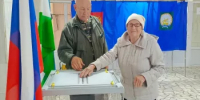 Сегодня свой гражданский долг исполнили уважаемые жители Салаватского района, ветераны труда Валеева Роза и Валеев Фирдинант. - Салаватский район