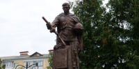 Реставрация мемориала героям 1943 года завершается в Майском - Сетевое издание Знамя 31