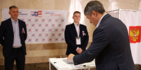 Губернатор Пермского края, Секретарь Регионального отделения партии Дмитрий Махонин отдал свой голос на выборах депутатов трех уровней власти - Единая Россия