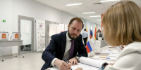 Виталий Королев проголосовал на избирательном участке в городе Твери - Единая Россия