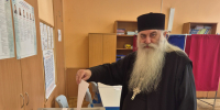 Архимандрит Тихон принял участие в голосовании - Вознесенский печерский мужской монастырь