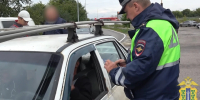 Липецкие полицейские проверили иностранцев за рулем - Комсомольская Правда