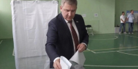 Депутат Госдумы Дмитрий Ламейкин вместе с родителями принял участие в голосовании в Краснодаре - Газета Кубань Сегодня