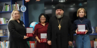 Настоятель Никольского монастыря привёз в Волхов книги XIX века - SyasNews.Ru