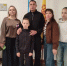 В Ядрине ветеран СВО Виталий Иванов проголосовал всей семьёй - Единая Россия