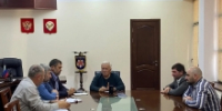 Галип Галипов провел рабочую встречу по вопросам развития села Гадари - Гумбетовский район