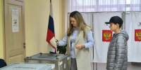 Председатель Избирательной комиссии Кузбасса Светлана Демидова проголосовала на выборах - ТК Кузбасс Первый