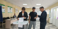 Сегодня двойняшкам Карине и Артуру Хазиахметовым исполнилось 18 лет - Бавлы-информ