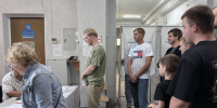 Активисты и секретари первичных отделений «Единой России» голосуют коллективно - Единая Россия