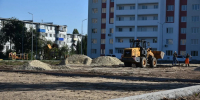 У Дома для медиков продолжается строительство сквера - Балаковские вести