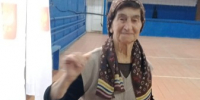 Заслуженный учитель проголосовала в Родниковом - Кайтагский район