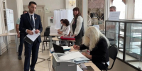 На избирательных участках в Старом Осколе работают международные наблюдатели - Мир Белогорья