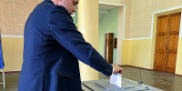 Владислав Шевченко проголосовал ✍️ сегодня на своем избирательном участке на выборах депутатов Госдумы РФ девятого созывав - Справедливая Россия