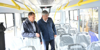 В Улан-Удэ передали ключи от 9 машин скорой помощи и 28 новых автобусов - Газета Номер один
