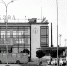 Август 1979 г. Фрагмент панорамы привокзальной площади. Волгоградская область, Волжский. Источник - сайт «Ретроспектива среды обитания человечества» - Блокнот Волжского