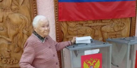 В Кузбассе на участках голосуют избиратели в возрасте 100 лет - 10 канал