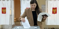 Председатель брянского избиркома проголосовала в завершающий день выборов - Газета Брянские новости
