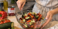 Шикарный салат за 5 минут: без сыра, без варки и без лишних хлопот — вкусно и быстро - Pg11.Ru