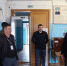 Глава Казбековского района посетил избирательный участок № 0496 в селе Гуни - Казбековский район