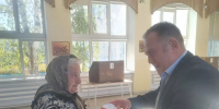 Старейшие жители Копейска проголосовали на выборах в Госдуму - Копейский рабочий