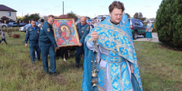 Курские спасатели приняли участие в крестном ходе в честь иконы Божией Матери «Неопалимая Купина» - Городские Известия