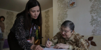 На дому проголосовала Галина Баганова - Альметьевский район