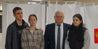 В Максатихинском округе жители участвуют в голосовании - Единая Россия