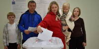 Семья Черняковых проголосовала в Ухолове - RyazPressa.Ru