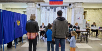 На избирательные участки приходили всей семьей | Источник: Александр Ощепков / NGS.RU - 29.Ru