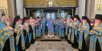 Епископ Вениамин возглавил служение Всенощного бдения накануне Рождества Божией Матери - Свято-Троицкая Александро-Невская Лавра