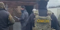 При содействии ОМОН Росгвардии в Иркутской области задержан мужчина, подозреваемый в незаконном хранении оружия и наркотических средств - Росгвардия