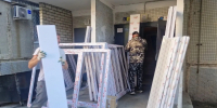 В Тольятти начали остекление квартир, поврежденных в результате атаки БПЛА - TLT.Ru