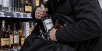 Вологжанин украл из супермаркета алкоголь на 20 тыс. рублей - Вологда.РФ