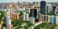 Более 560 крыш жилых домов капитально отремонтировали в Москве в этом году - Префектура ЦАО