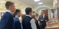 Профориентационная экскурсия: школьники узнали о работе Роспотребнадзора - Роспотребнадзор
